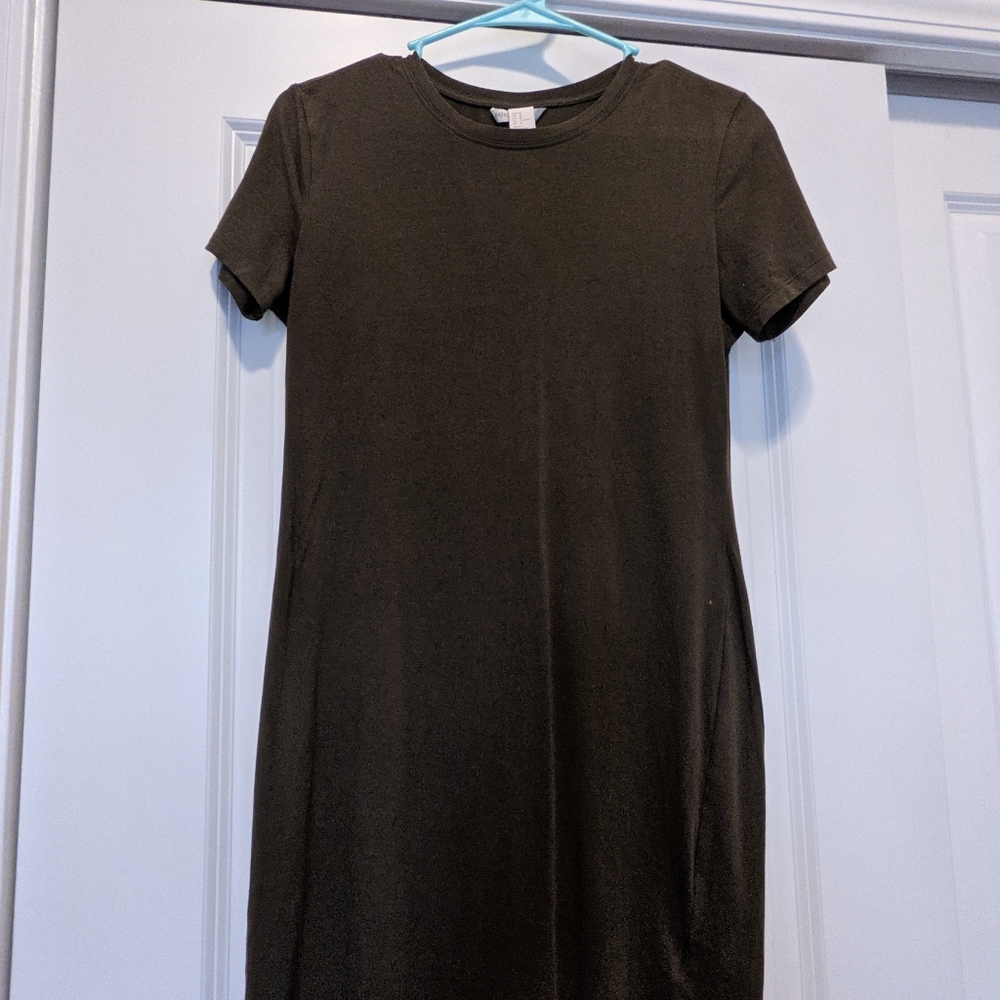 Army green t-shirt dress